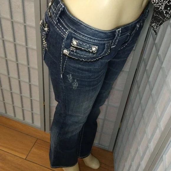 **Miss Me Jeans** - Picture 4 of 11